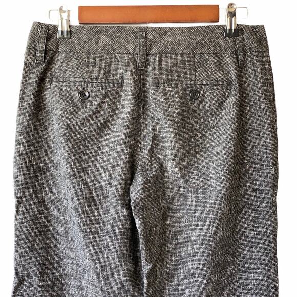 Talbots Petite Women's Jet Black Woven Straight Leg Mid Rise Pants Size 6P - Picture 4 of 6